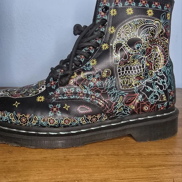 Day Of The Dead 1460 Dr.Martens Skull Pattern Boots - Picture 4 of 13